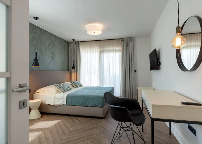 Luxury Karla 4*