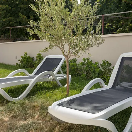 Luxury Karla 4* Ποντστράνα