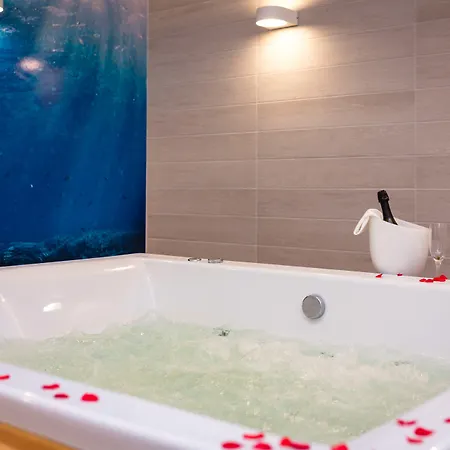 Luxury Karla 4* Podstrana