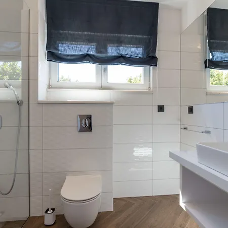 Luxury Karla 4* Ποντστράνα