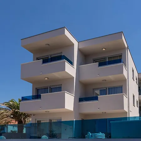 Luxury Karla Bed & Breakfast Podstrana