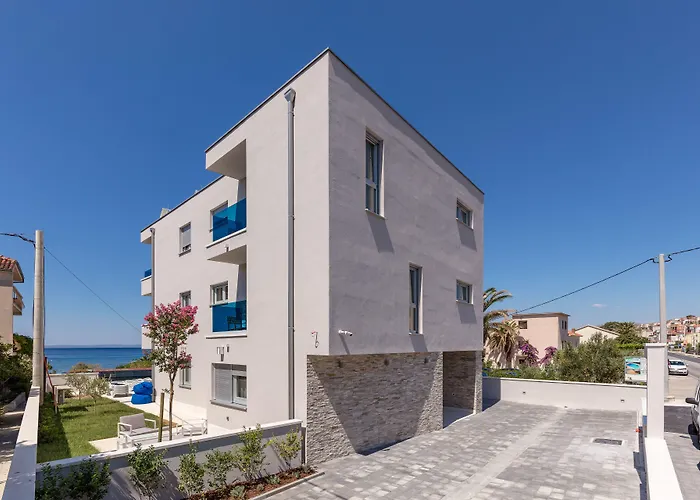 Luxury Karla krevet i doručak Podstrana