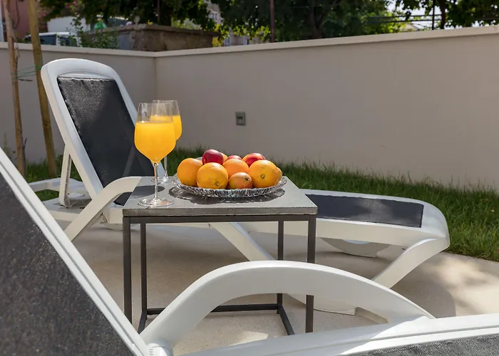 krevet i doručak Luxury Karla 4*