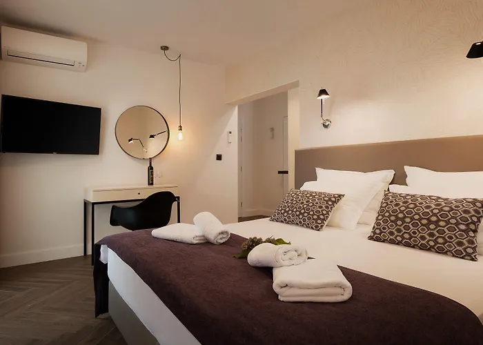 Luxury Karla krevet i doručak Podstrana