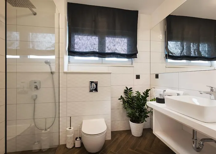 Luxury Karla 4* Podstrana