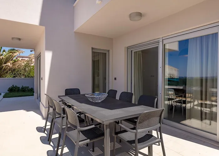 krevet i doručak Luxury Karla 4*