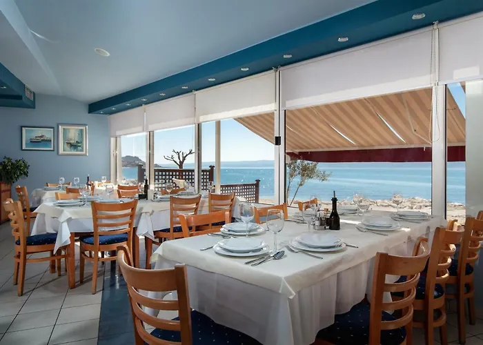 Luxury Karla 4* Podstrana